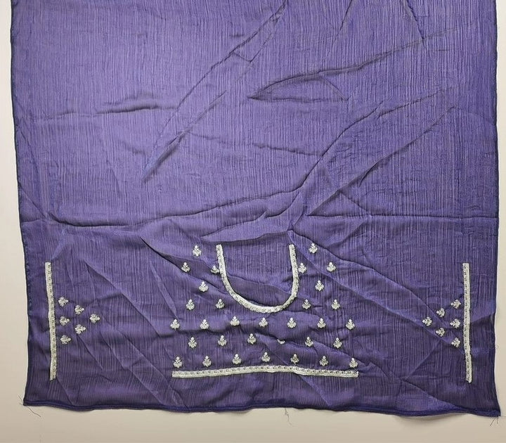 Elegant Purple Banarasi Saree with Gold Motifs - Purple - Picture 5