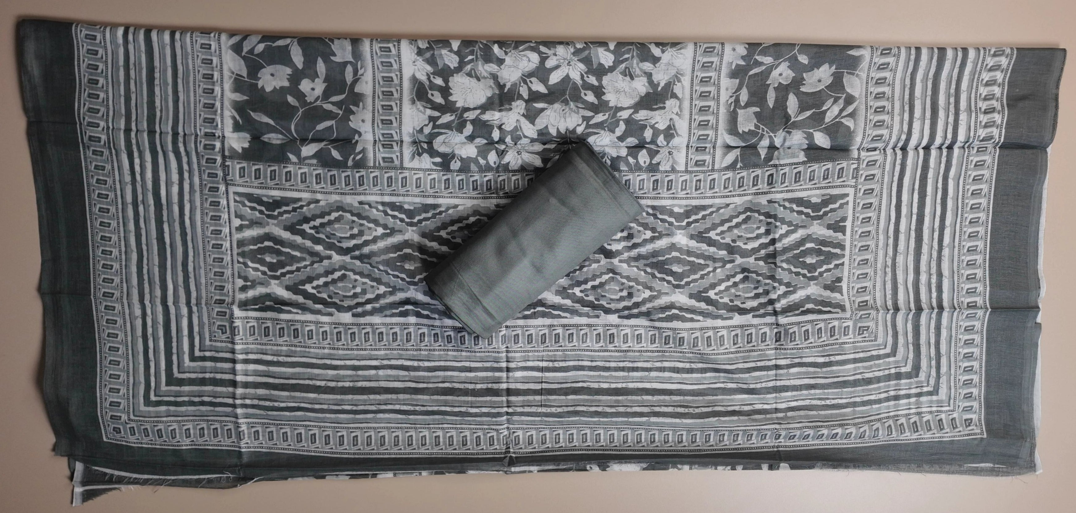 Beautiful General - Premium Quality - Gray - Picture 6