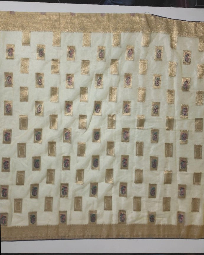 Elegant Gold & Purple Brocade Saree - Gold - Picture 4