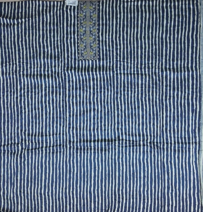 Navy Blue Floral Embroidered Cotton Kurta Set - Navy blue - Picture 3