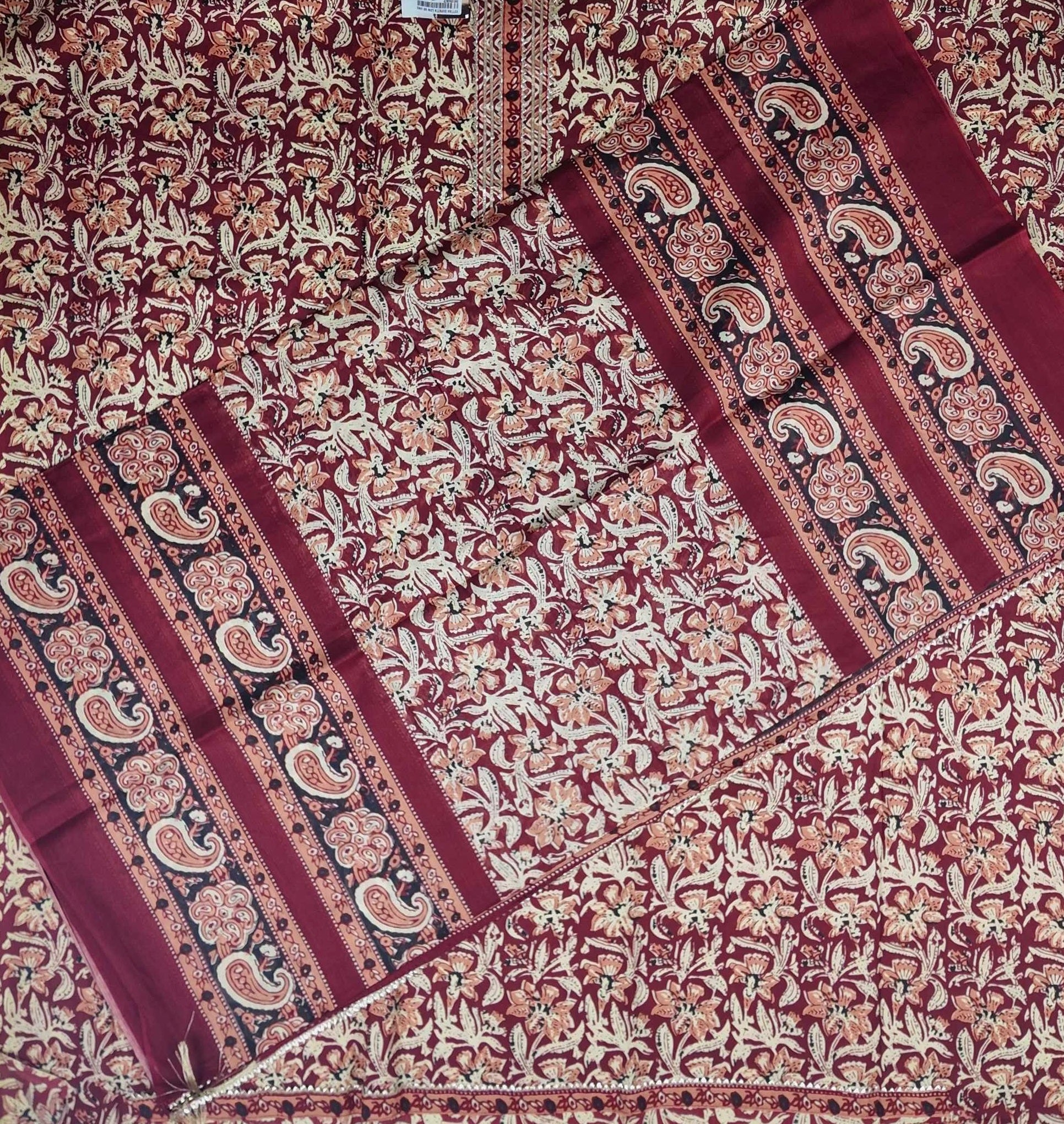 Maroon Floral Cotton Saree with Intricate Border - Maroon - Picture 3