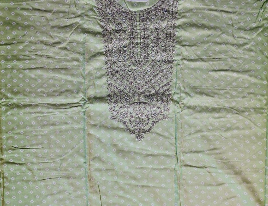 Elegant Lime Green Embroidered Kurta Set - Light green - Picture 3