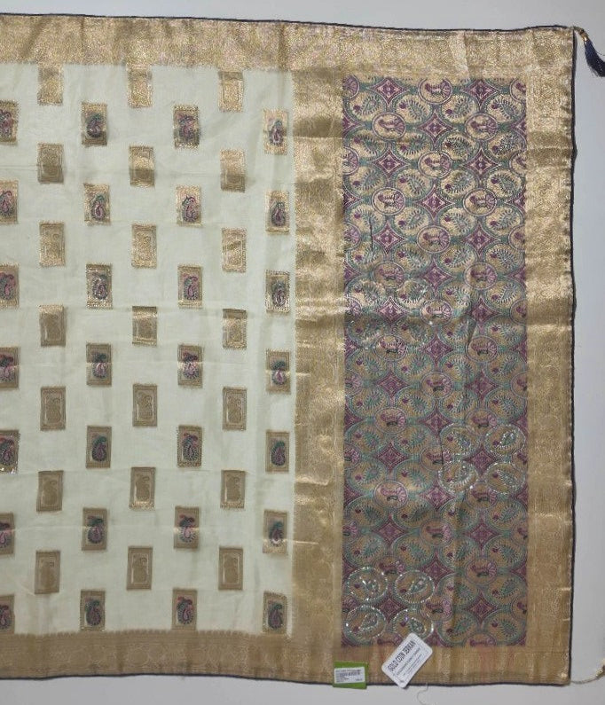 Elegant Gold & Purple Brocade Saree - Gold - Picture 3