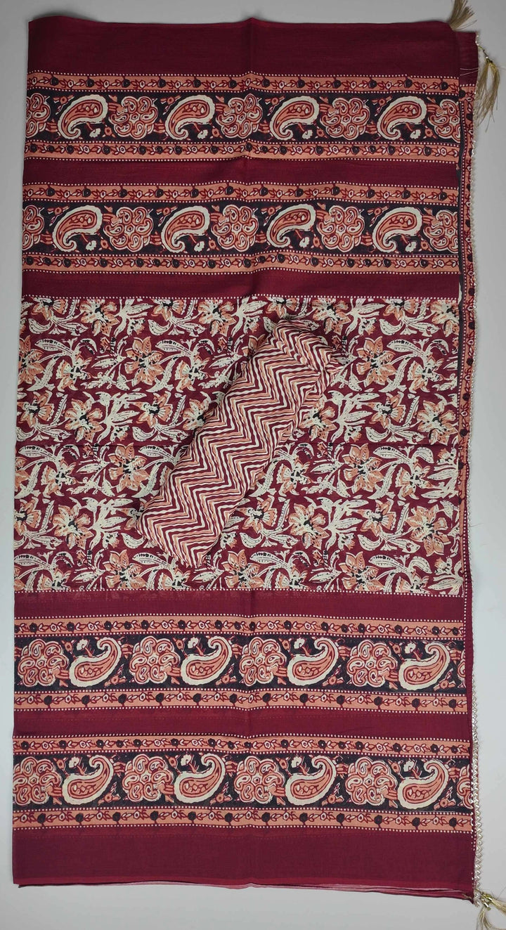 Maroon Floral Cotton Saree with Intricate Border - Maroon - Picture 6