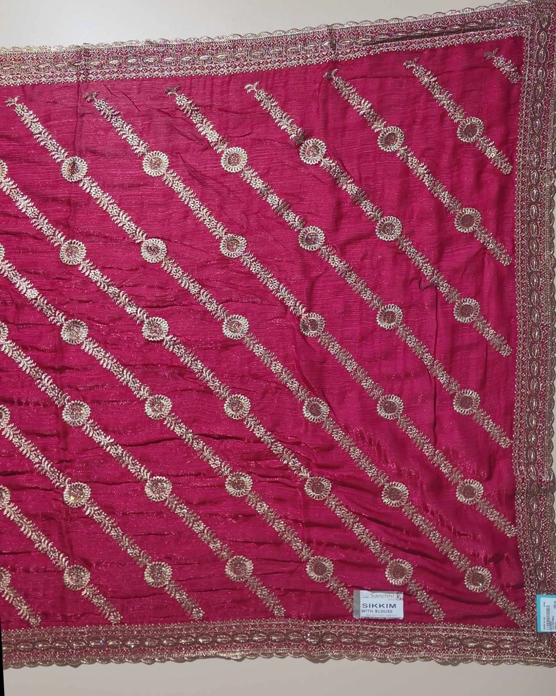 Elegant Red Silk Saree with Gold Embroidery - Red - Picture 2