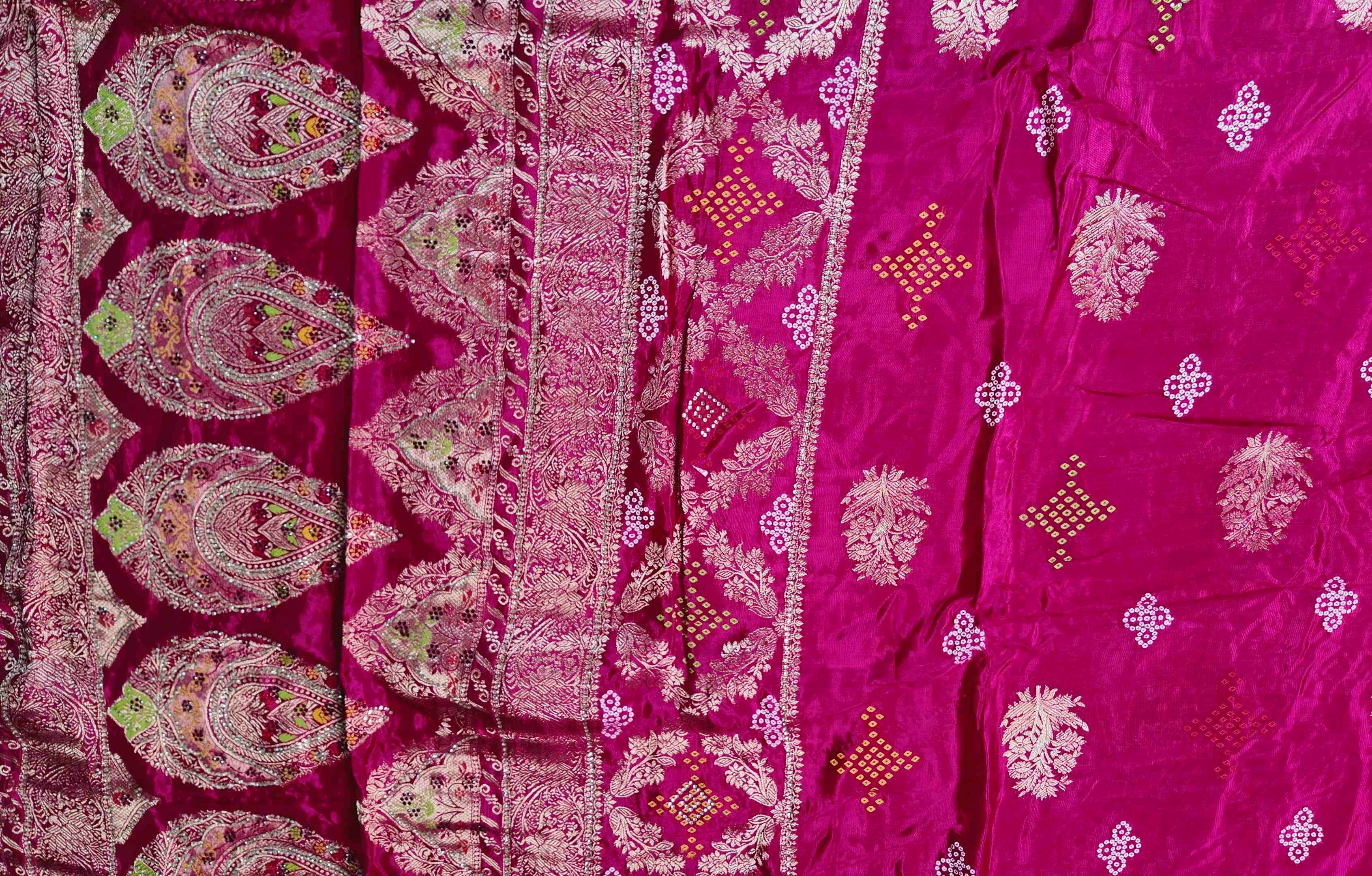 Radiant Magenta Banarasi Silk Saree with Zari Weave - Magenta - Picture 3