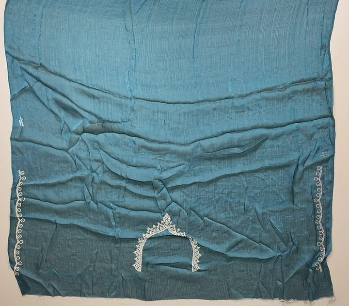 Teal Elegance: Embroidered Georgette Saree - Teal - Picture 2