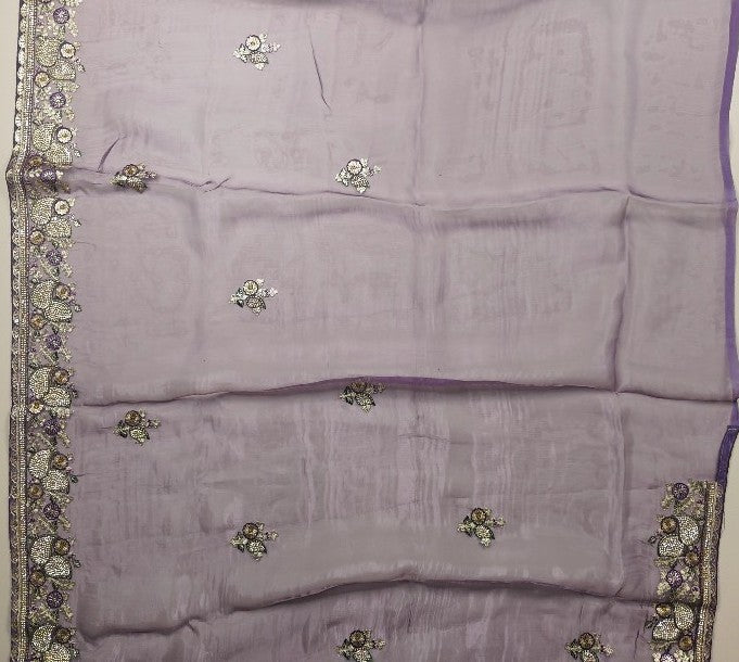 Elegant Purple Floral Embroidered Saree - Purple - Picture 4