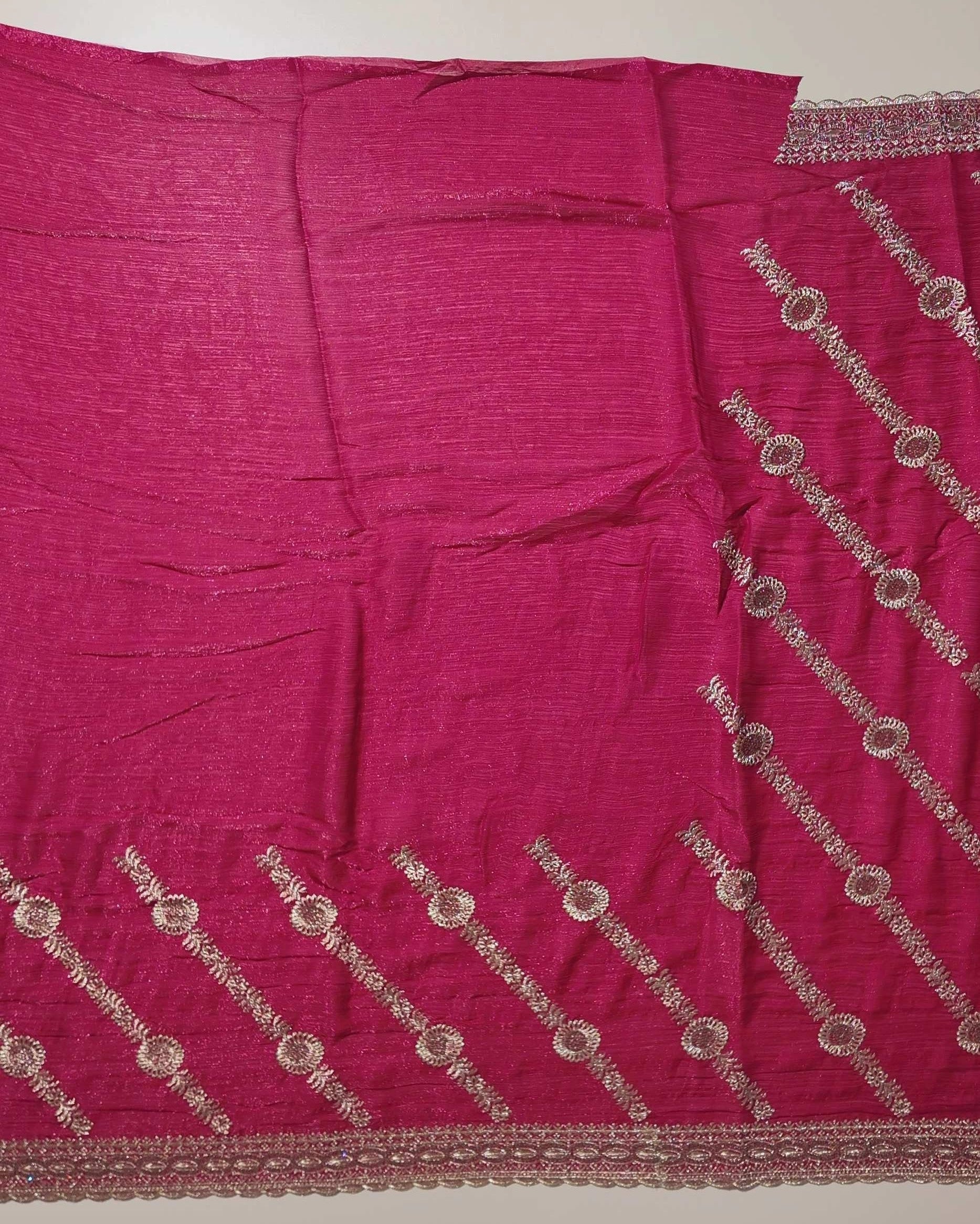 Elegant Red Silk Saree with Gold Embroidery - Red - Picture 3